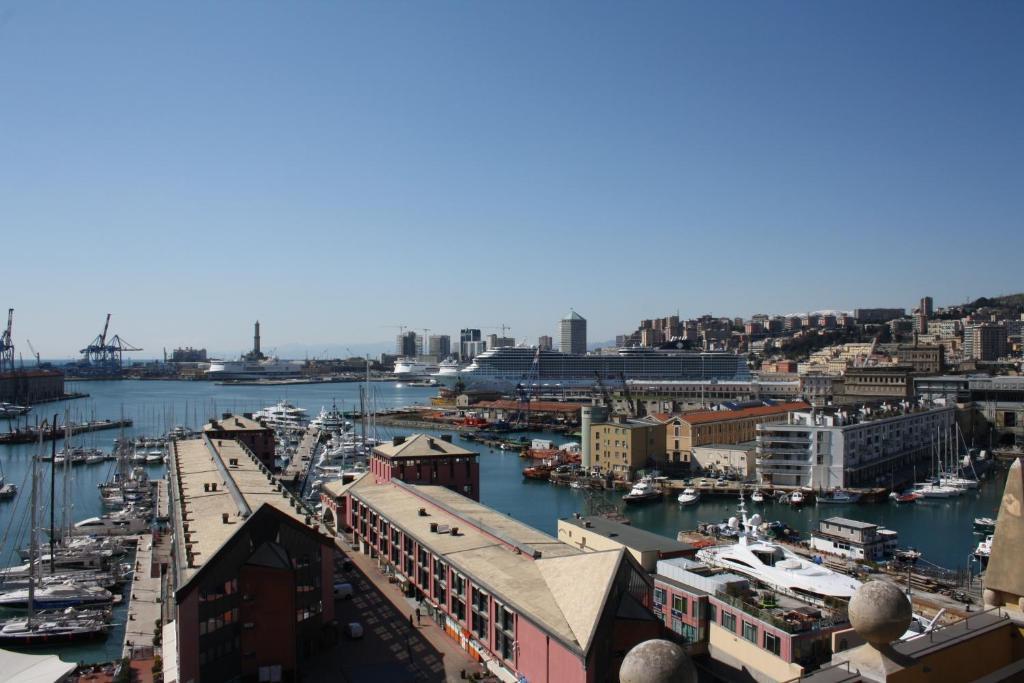 La Superba Rooms & Breakfast Genova Kültér fotó